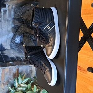 GBG Los Angeles shoes